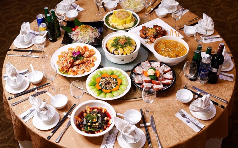 lam-gi-de-he-tieu-hoa-khong-qua-tai-mua-tiec-tat-nien-cuoi-nam