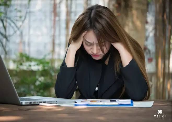 tuyen-giap-va-stress-moi-lien-he-anh-huong-den-phu-nu-30